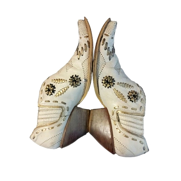 Vintage BCB Girls Western Style Leather Ankle Boot size 6 Bronze/Cream - Picture 2 of 11